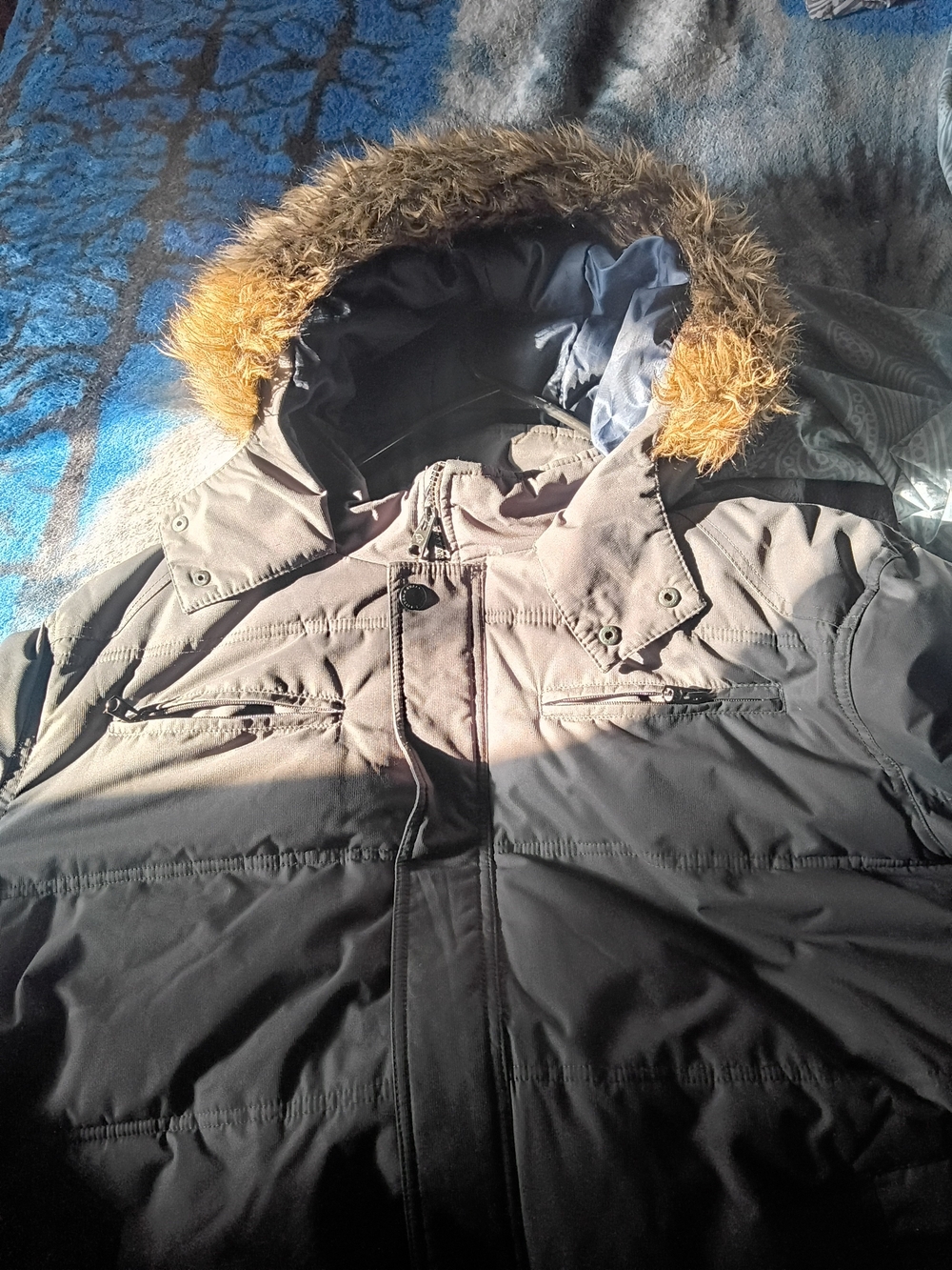 Hooded Winter Jacket with Faux Fur Trim - Black
